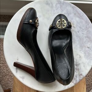 TORY BURCH Heels SZ 8.5 never worn black